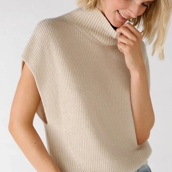 🌺Host Pick!🌺 OUI Boxy Cap sleeve Ribbed knit Cream/Oatmeal Wool blend Size 12 - Picture 2 of 14